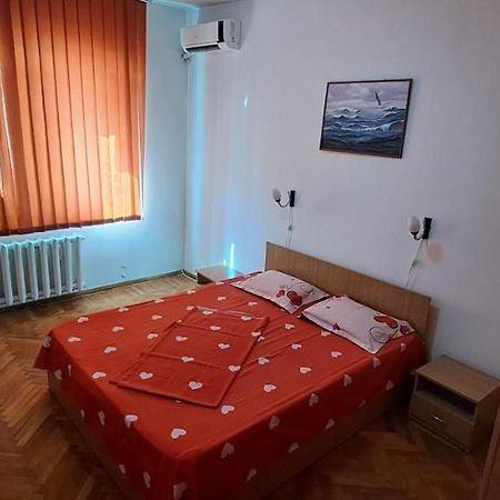 Apartament Grigore Etaj 2 Mangalia Exterior photo