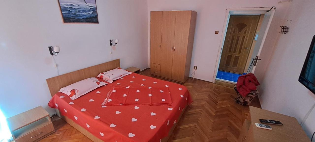 Apartament Grigore Etaj 2 Mangalia Exterior photo